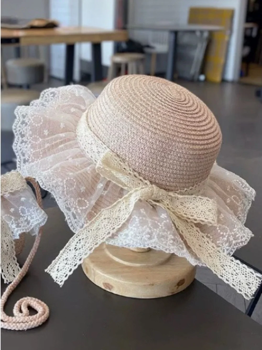 Lace-Trim Straw Sun Hat in Blush